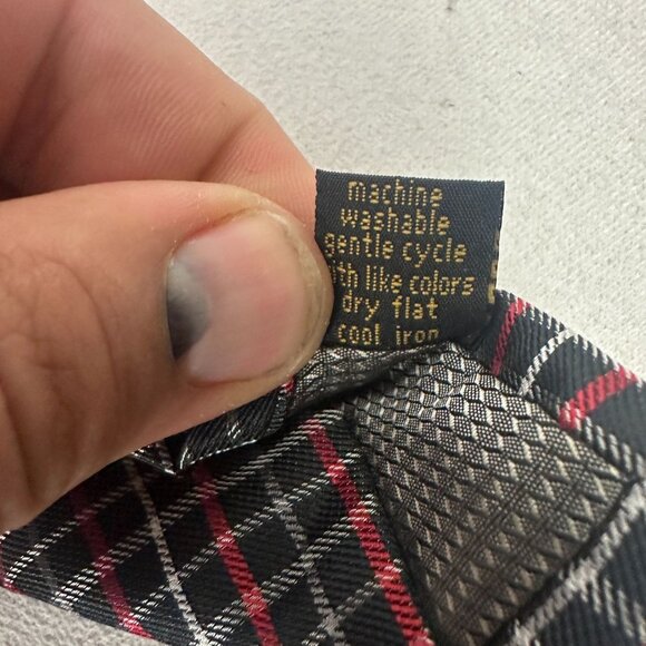 Alexander Julian Colours Plaid Tie Black/Red/Green 100% Polyester Machine Washab - Picture 3 of 4